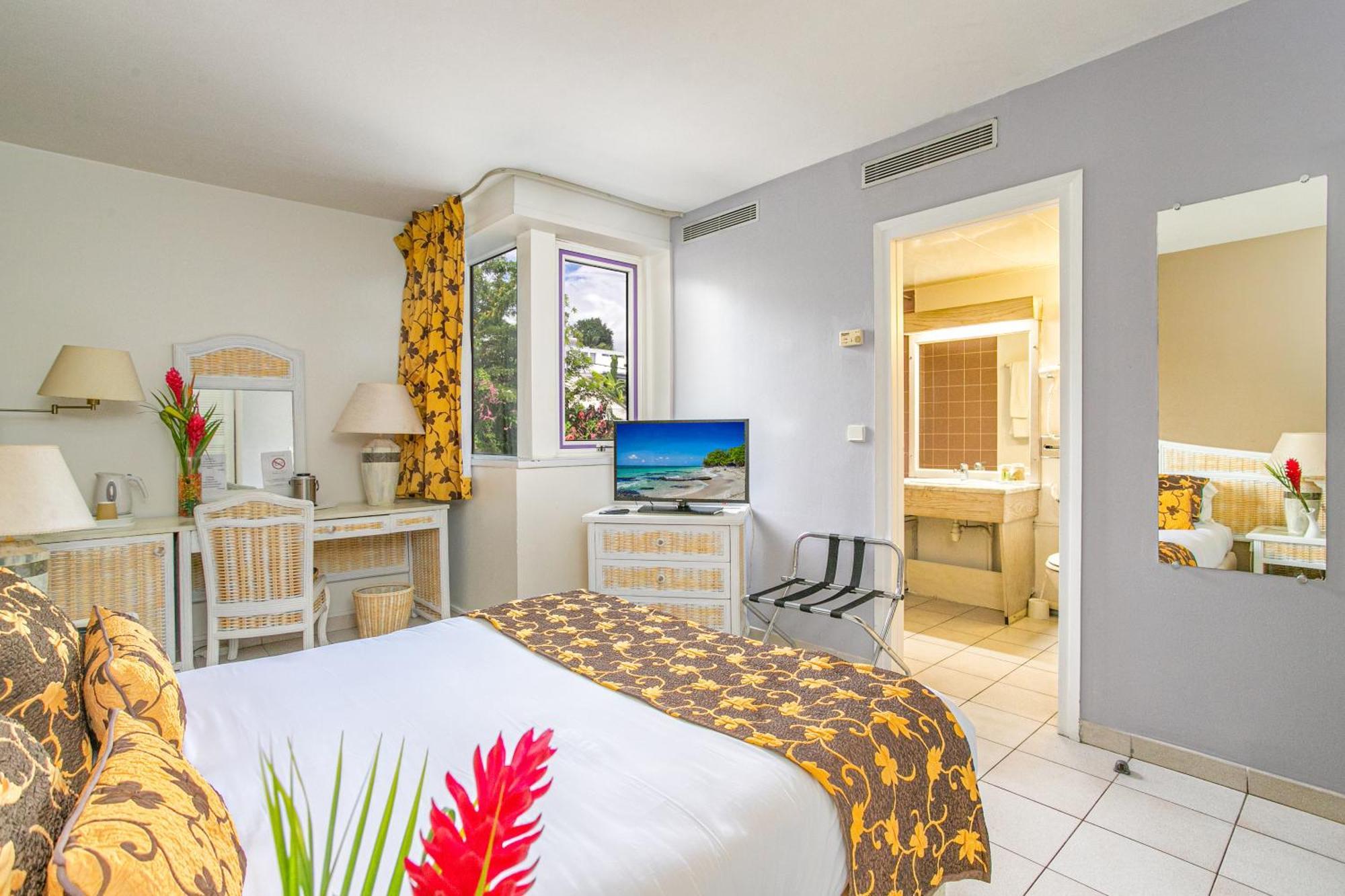 Karibea Squash Hotel Фор-де-Франс Экстерьер фото